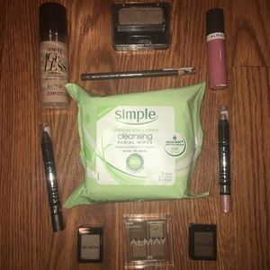 10 Piece Makeup Bundle